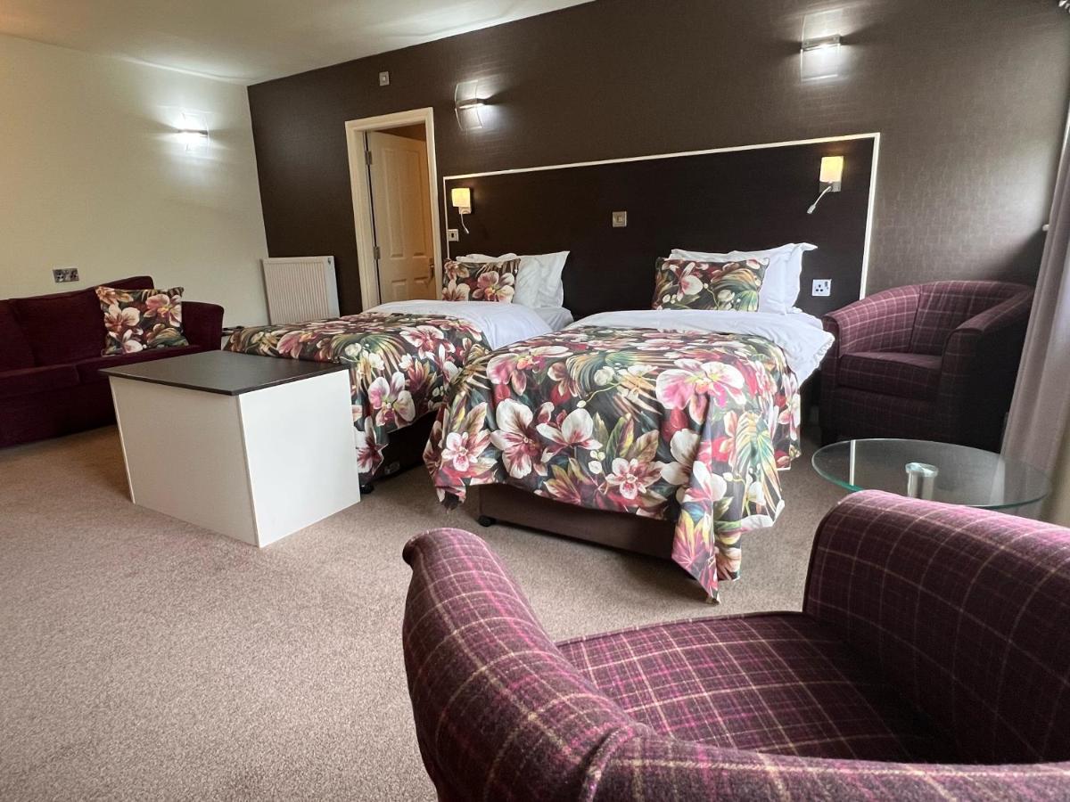 The Craven Heifer Inn Kelbrook المظهر الخارجي الصورة
